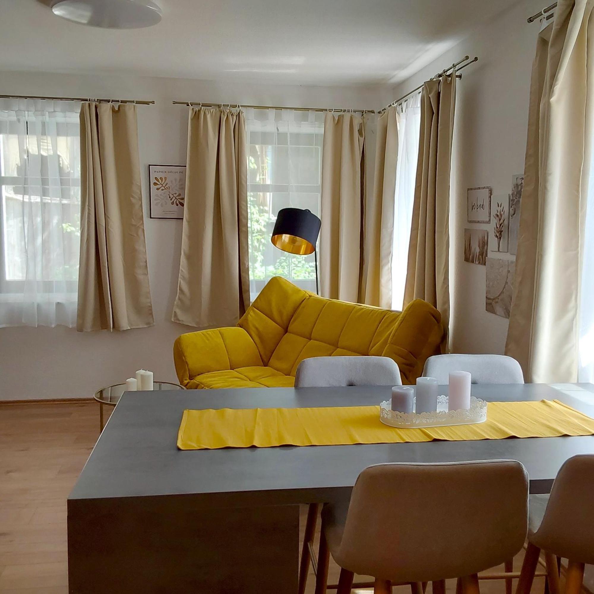 Gemuetliche Mit Kueche Und Netflix * Klingenthal